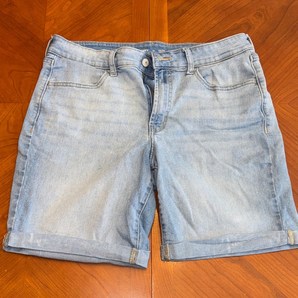 Old Navy Light Blue Denim Roll-Hem Women's Shorts High-Rise WOW